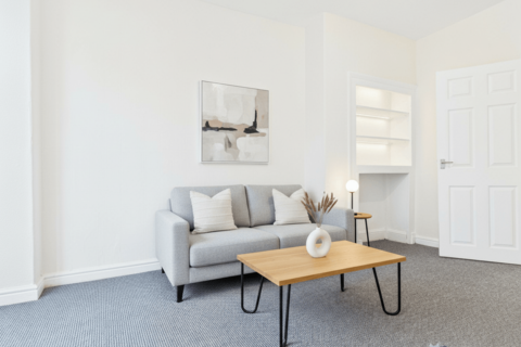 undefined, Rose Avenue, Airlie Street, Hull, HU3