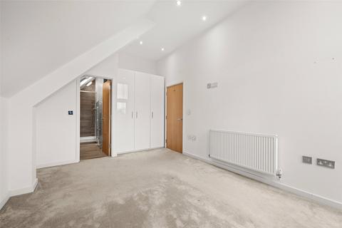 2 bedroom apartment to rent, Alpha House, Crowthorne RG45