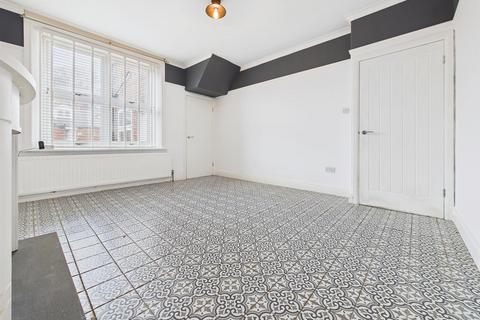 3 bedroom terraced house for sale, Dryden Road, Gateshead NE9