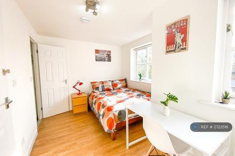 1 bedroom in a house share to rent, Masthouse, London, E14