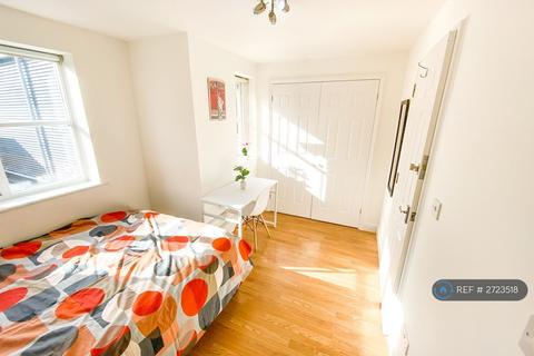 1 bedroom in a house share to rent, Masthouse, London, E14