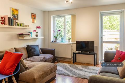 1 bedroom in a house share to rent, Masthouse, London, E14