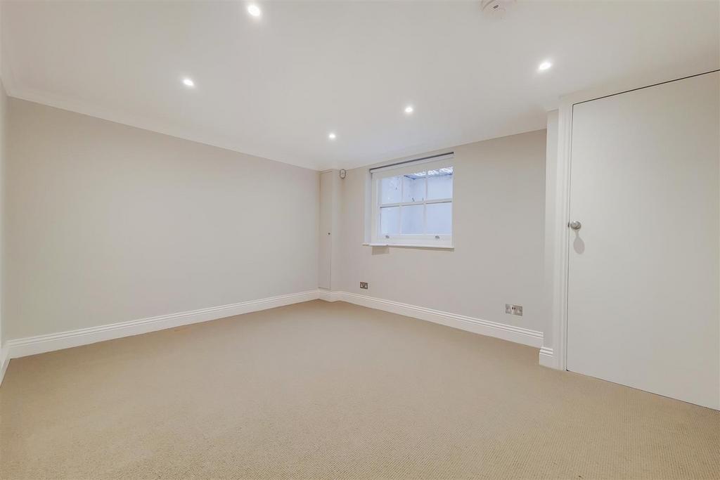 7. Bedroom 4.1.jpg