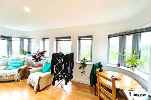1 bedroom penthouse to rent, Plymouth, Devon PL4