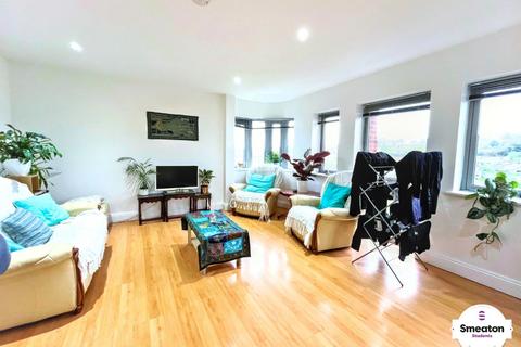 1 bedroom penthouse to rent, Plymouth, Devon PL4