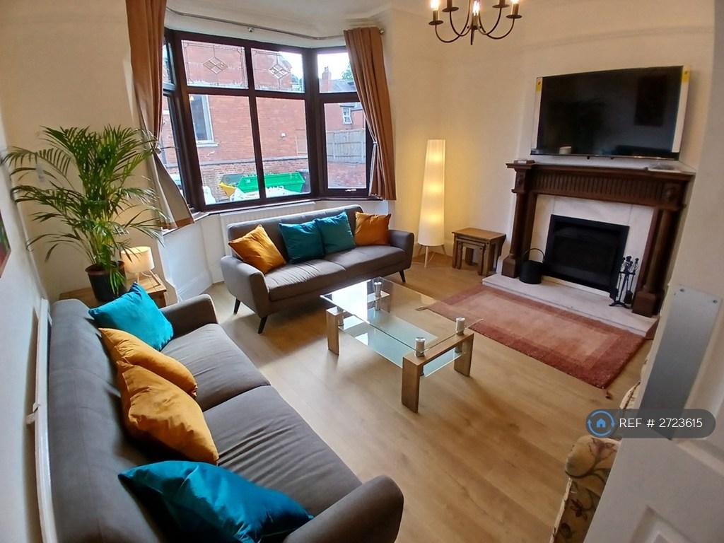 Spacious, Bay-Windowed Sitting Room