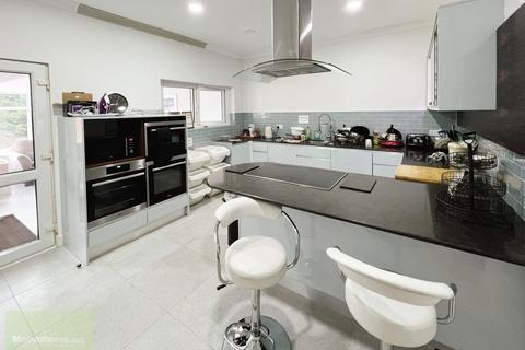 undefined, Hunt Street, Swindon, Wiltshire, SN1 3HW