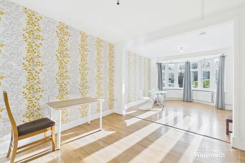 undefined, Wakemans Hill Avenue, London NW9