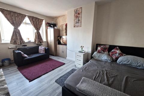 undefined, High Road Leyton, Leyton E10 6RF