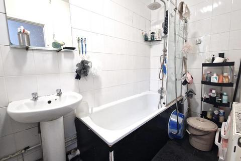 undefined, High Road Leyton, Leyton E10 6RF