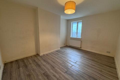 2 bedroom flat to rent, High Road Leyton, Leyton E10 6RF