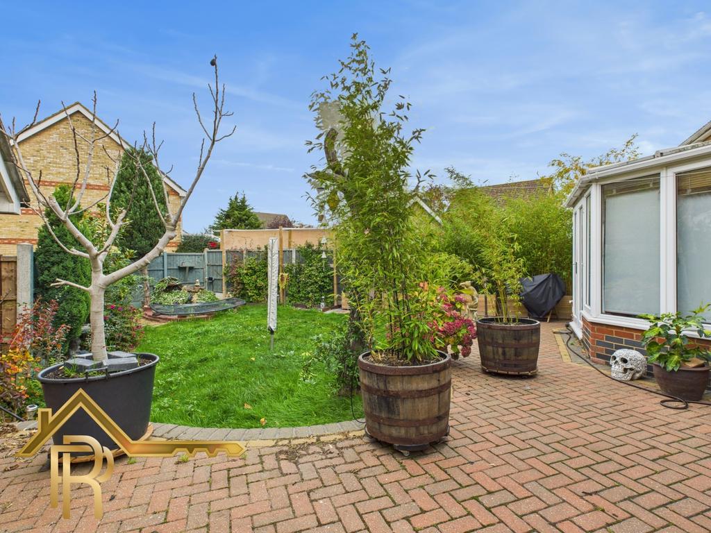 Cam03016 g0 pr0044 still030