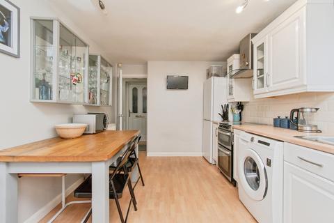 2 bedroom semi-detached house for sale, Humber Close, West Yorkshire WF10