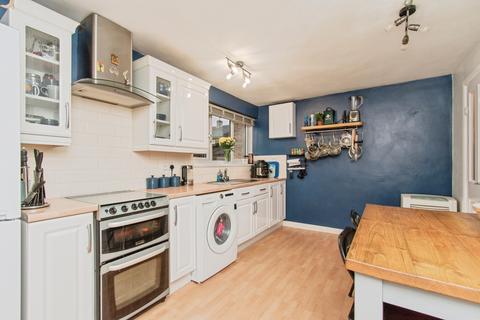 2 bedroom semi-detached house for sale, Humber Close, West Yorkshire WF10