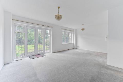 5 bedroom end of terrace house to rent, Upper Selsdon Road, Croydon, South Croydon, CR2