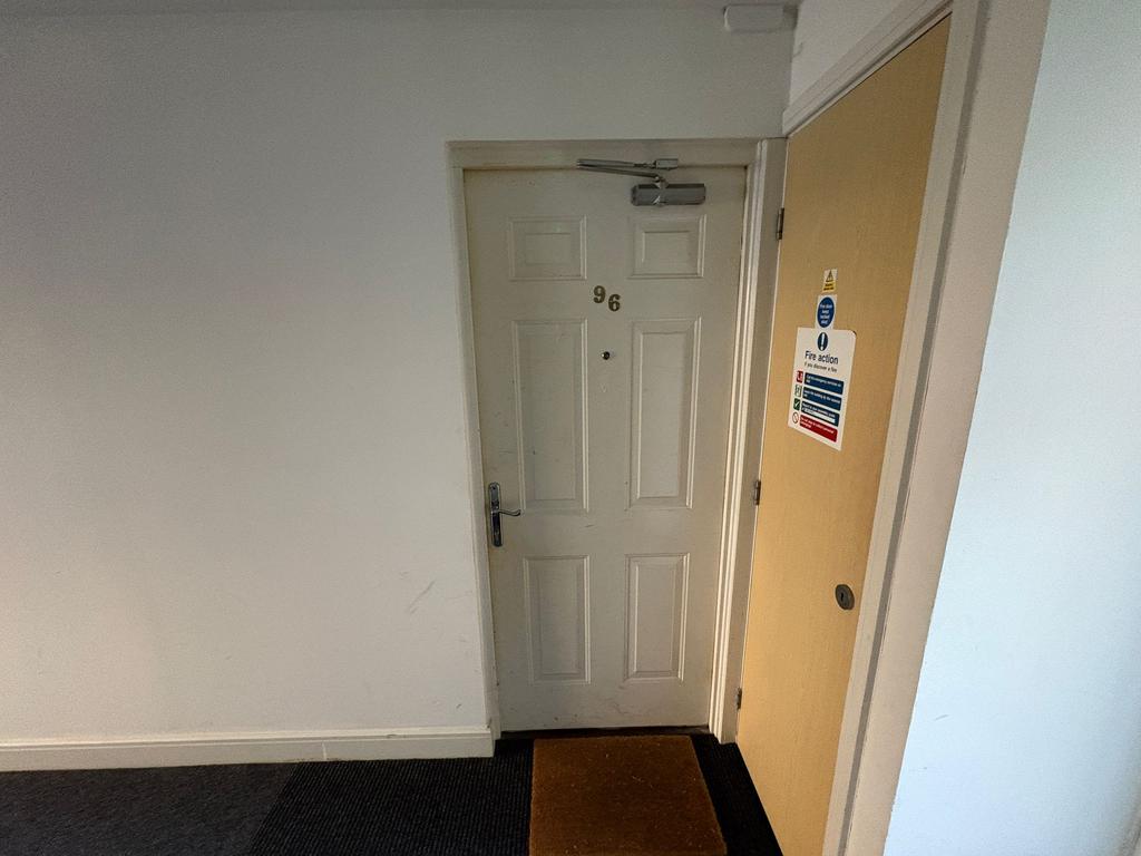 Whats App Image 2025-11-21 At 12.09.48 Dce73381...