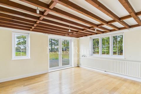3 bedroom detached house for sale, Highcross Road, Gravesend DA13