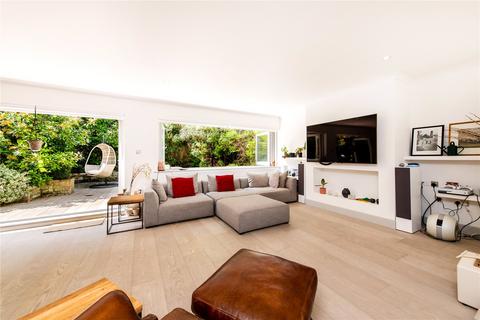 undefined, Devonshire Mews West, Marylebone, London, W1G