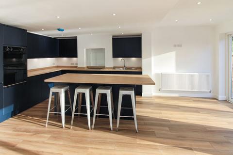 undefined, Stanway Road, Solihull, B90