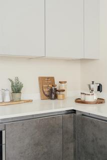1 bedroom flat for sale, Chiswick High Road, W4