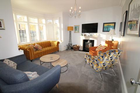 undefined, Deyncourt Gardens, Upminster RM14