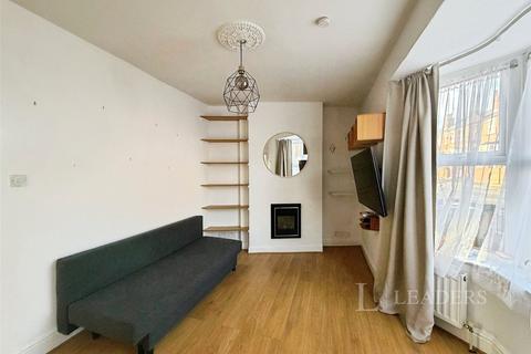 3 bedroom terraced house to rent, Skelwith Road, Sheffield, South Yorkshire, S4