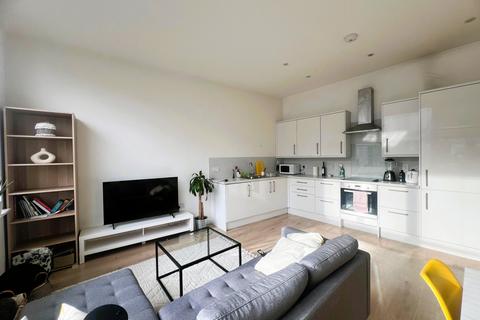 2 bedroom apartment to rent, Acton High Street, London W3