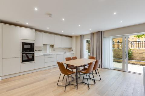3 bedroom apartment to rent, Purley Avenue, Cricklewood, London, NW2