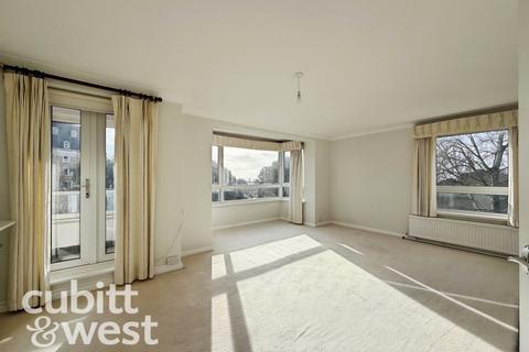 2 bedroom apartment to rent, AVAILABLE WITH NO DEPOSIT Blount Road Portsmouth PO1