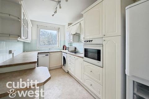 2 bedroom apartment to rent, AVAILABLE WITH NO DEPOSIT Blount Road Portsmouth PO1