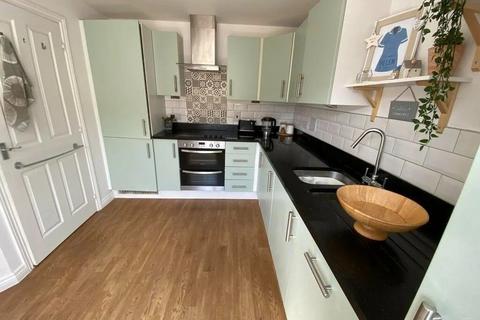3 bedroom semi-detached house to rent, Seven Acres, Cranbrook, Exeter