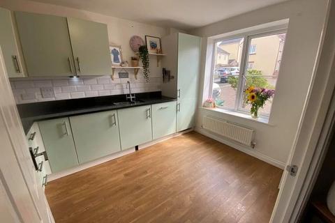 3 bedroom semi-detached house to rent, Seven Acres, Cranbrook, Exeter