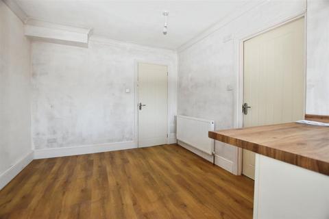 undefined, Airmyn Avenue, Hull