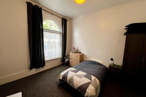 undefined, Flat 1, 7 Lind Street, Ryde, Isle Of Wight, PO33 2NQ