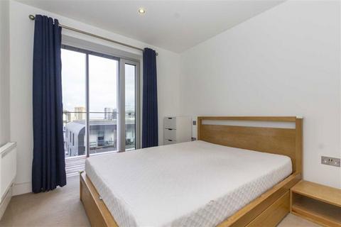 undefined, Love Lane, London SE18