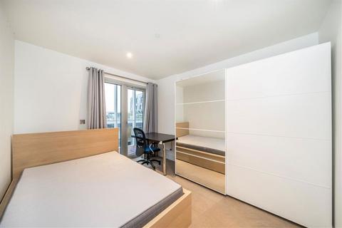 undefined, Love Lane, London SE18