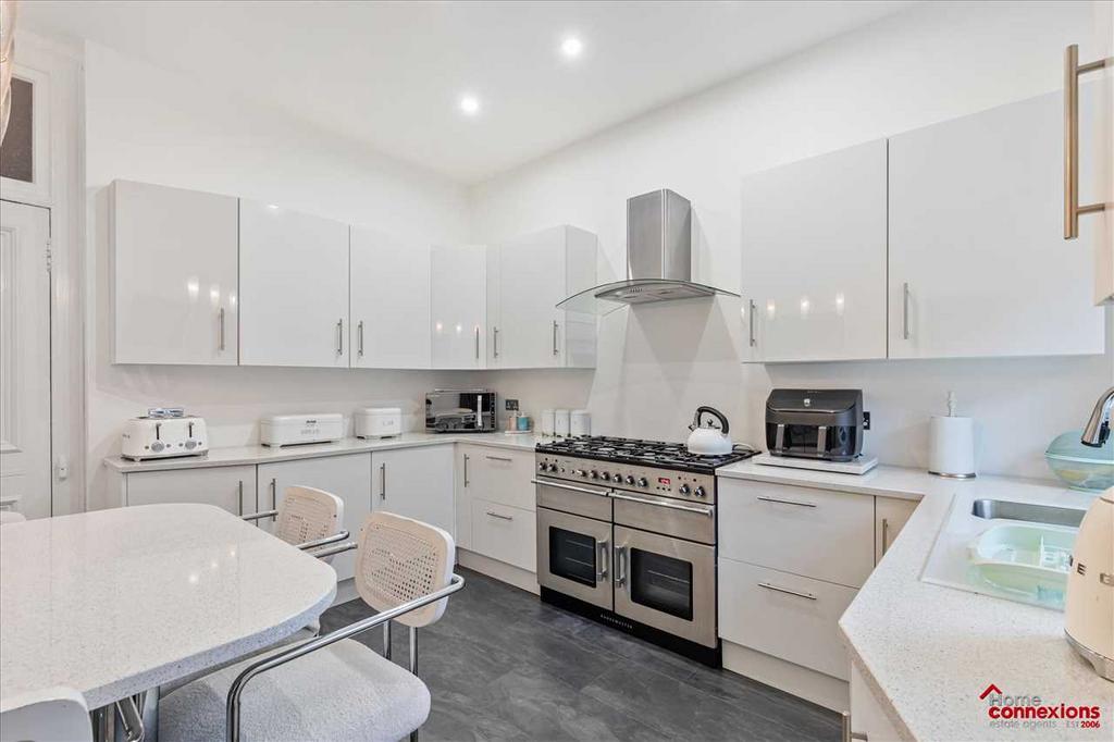 Kitchen Dining (4)