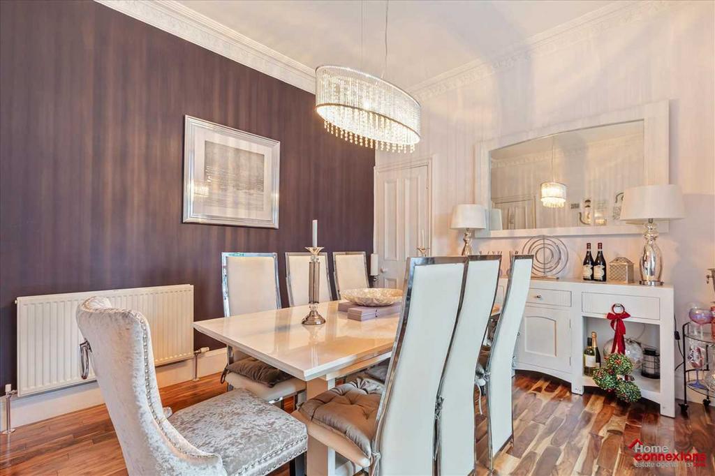 Dining / Bedroom