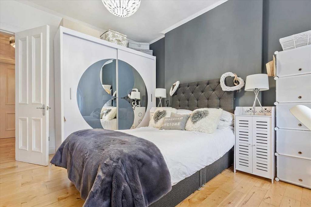 Bedroom Three (2)