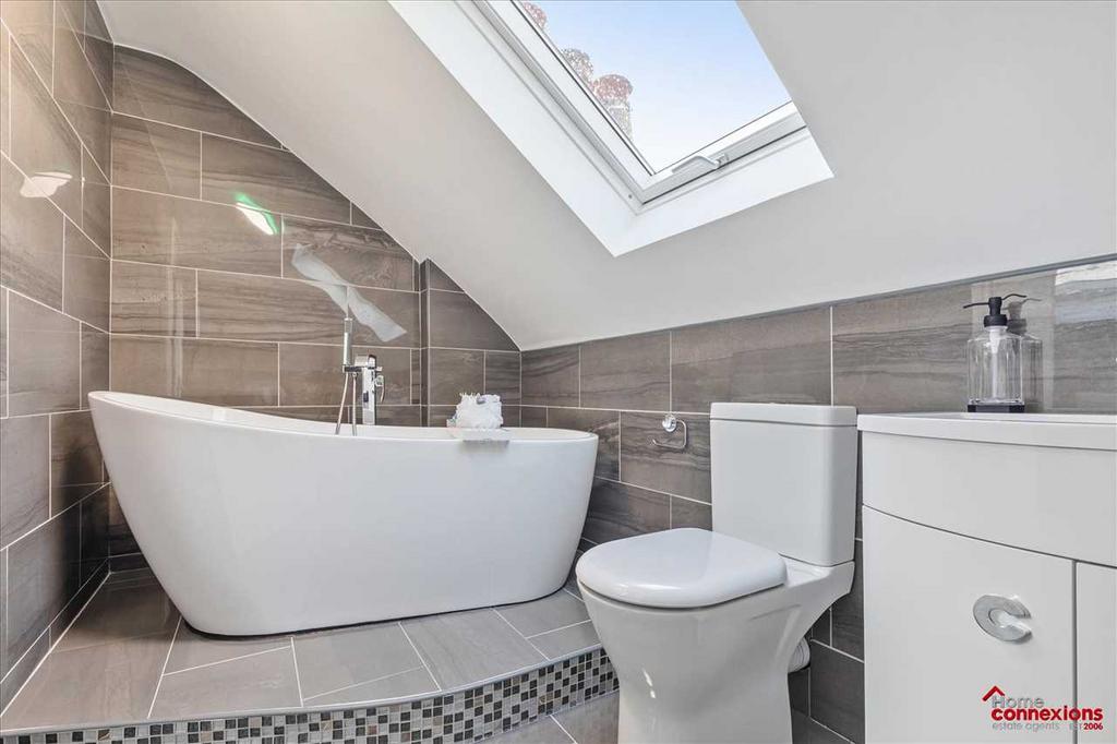 En-Suite (2)