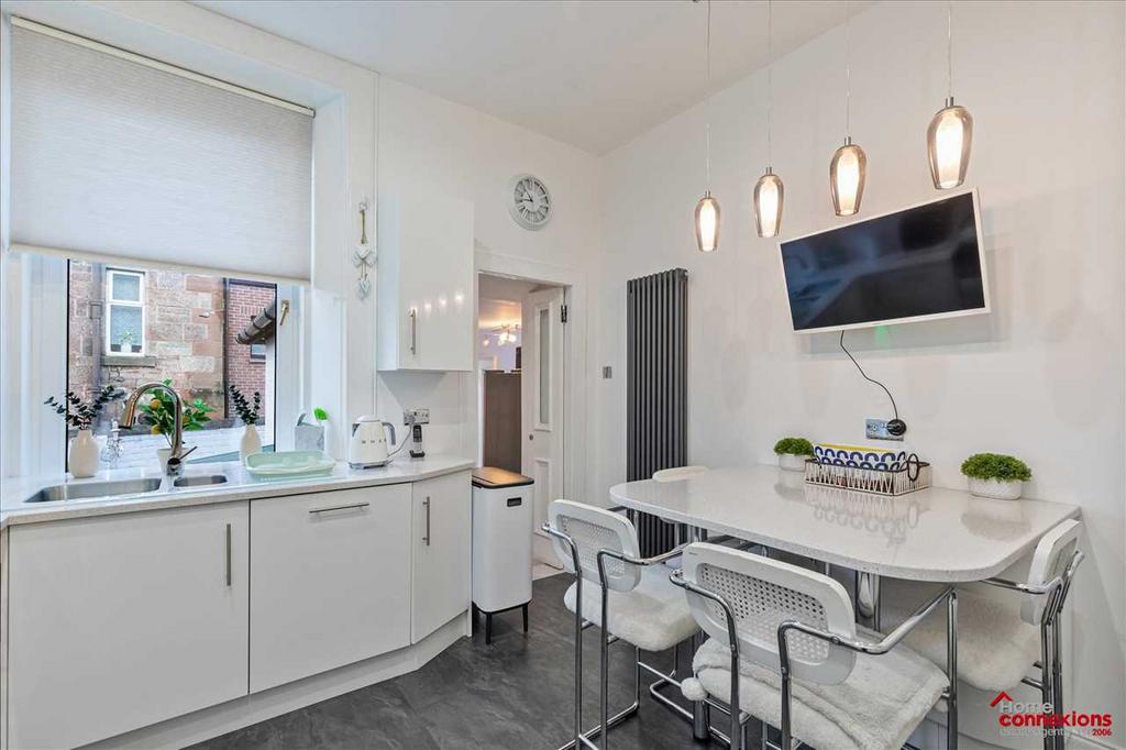 Kitchen Dining (2)