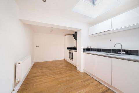 undefined, Newbury, Berkshire, RG14