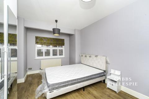 4 bedroom terraced house to rent, Freeland Road, London, W5