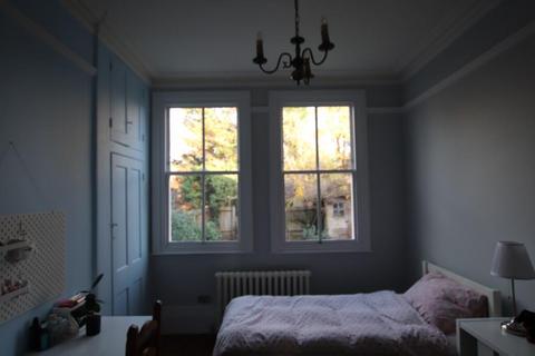 2 bedroom flat for sale, London, SE6