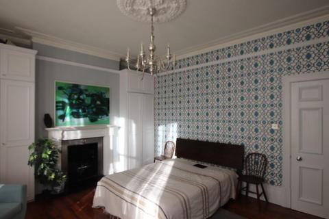2 bedroom flat for sale, London, SE6