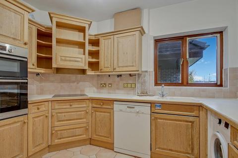 undefined, Elizabethan Court, Hendon Lane, London N3