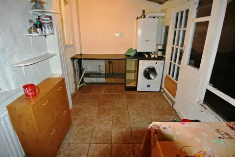3 bedroom terraced house to rent, London, SE12