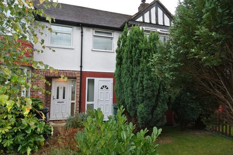 3 bedroom terraced house to rent, Westdean Avenue, SE12 9NH