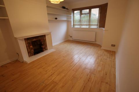 2 bedroom flat to rent, London, SE6