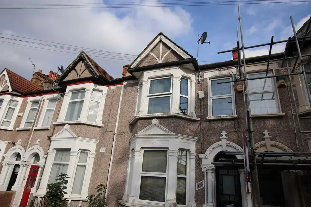 Lovely Ground Floor Studio Flat To Rent